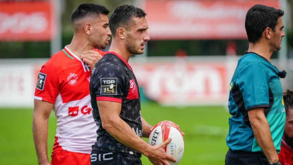 Barnabé et Baptiste Couilloud lors du match Biarritz - Lyon en 2021 (issue d'une vidéo du match ©️ LNR